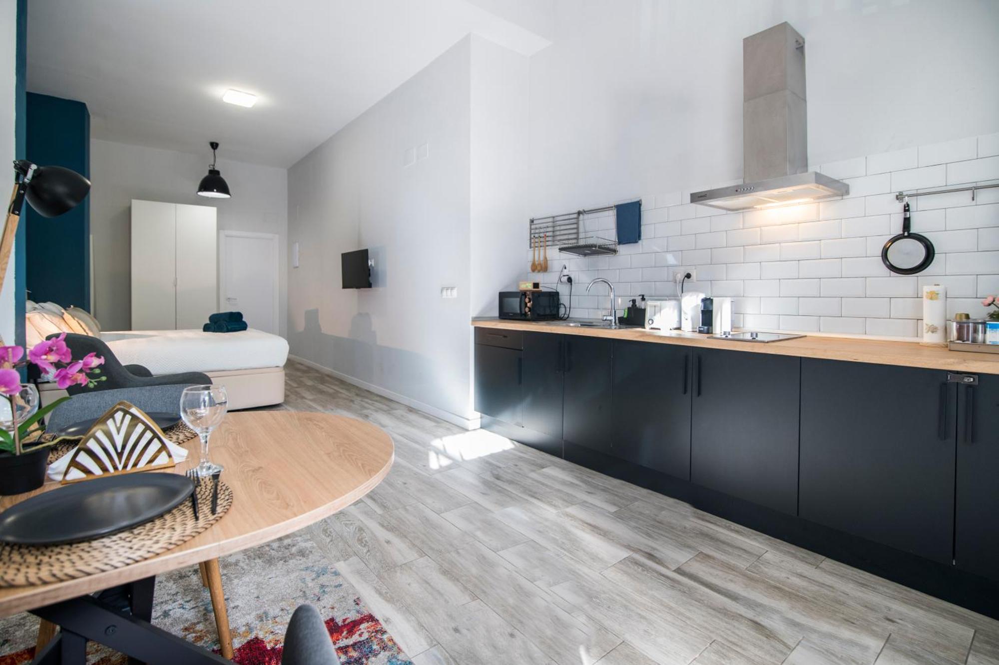 Cozy Loft In Valencia Apartment Exterior photo